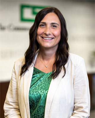 Jennifer Deam headshot