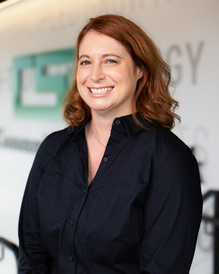 Sarah Colucy headshot